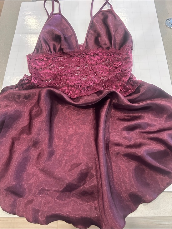 No brand Other - Satin Lace-Trim Chemise in Wine S